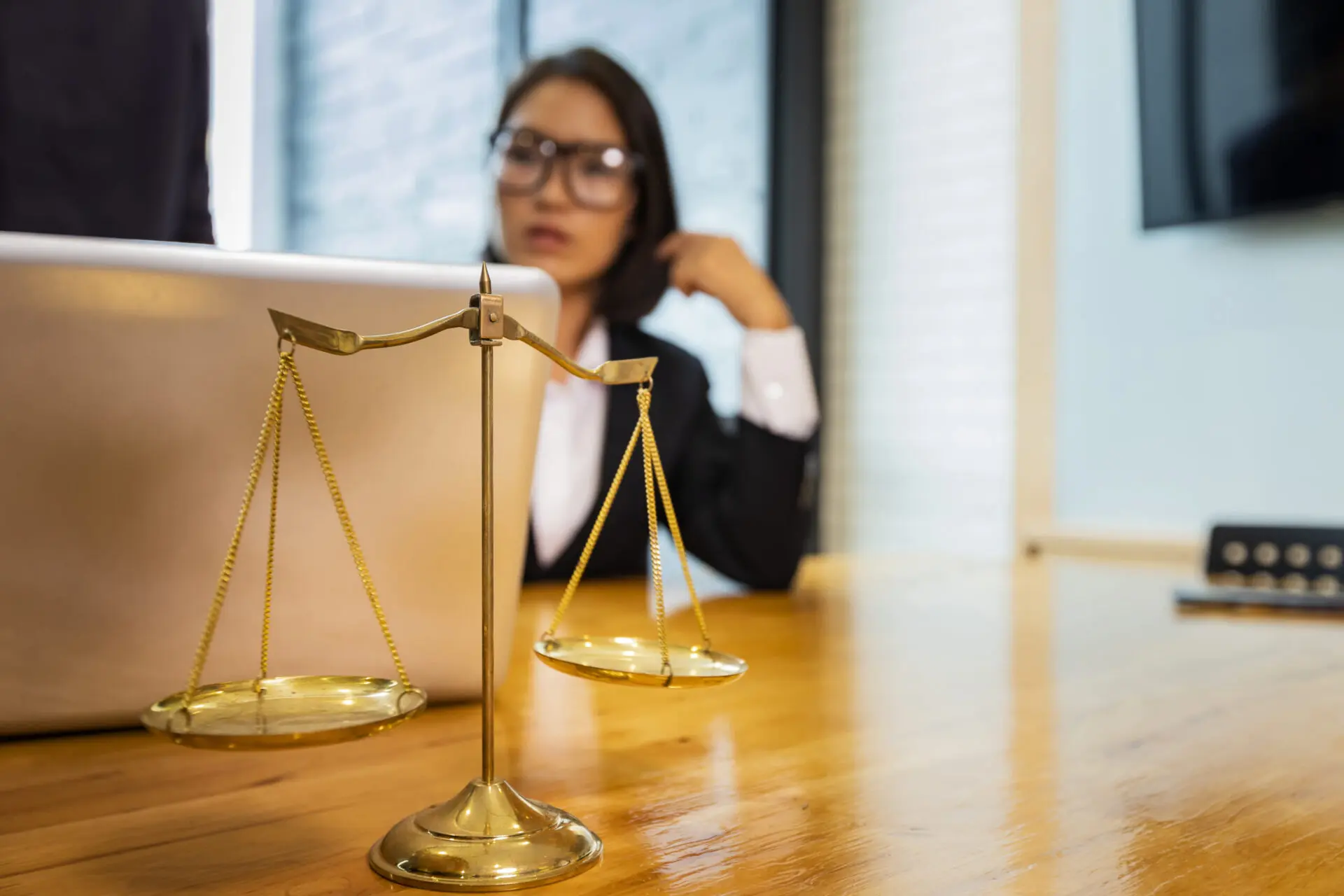How EH Mediation Helps You Make Informed and Cost-Effective Decisions Leighton Buzzard